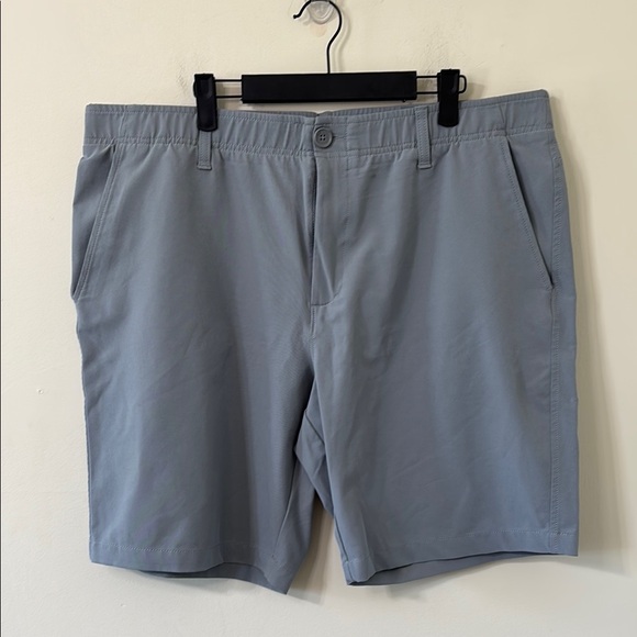 Under Armour Other - Under Armour Men’s Tech Golf Shorts 9” Gray Size 40